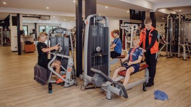 Jeugdfitness Ponsen in groepsverband van 8 tot en met 15 jaar